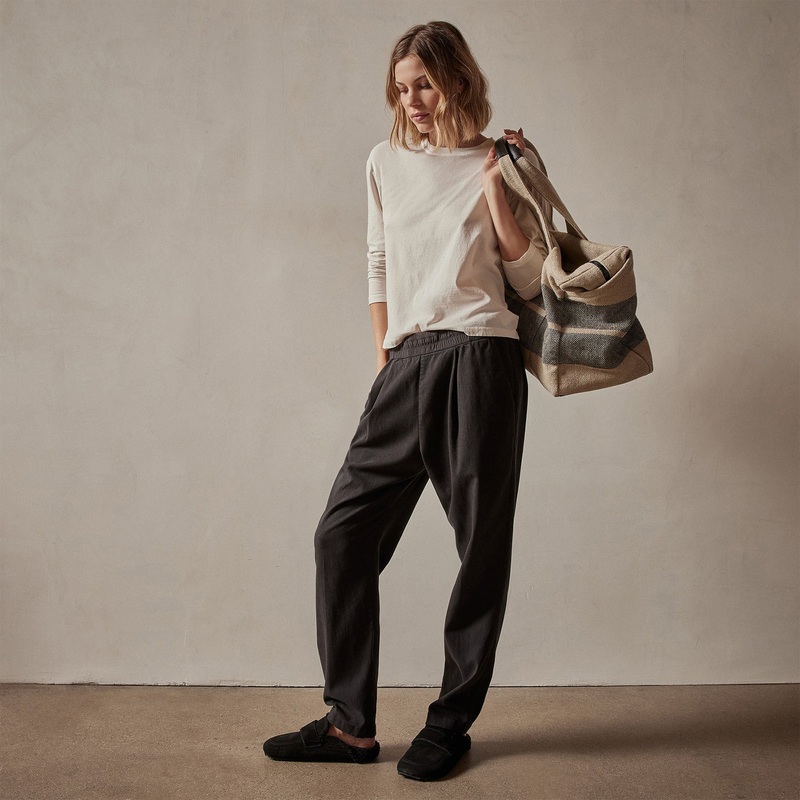 Single Pleat Relaxed Pant – Black