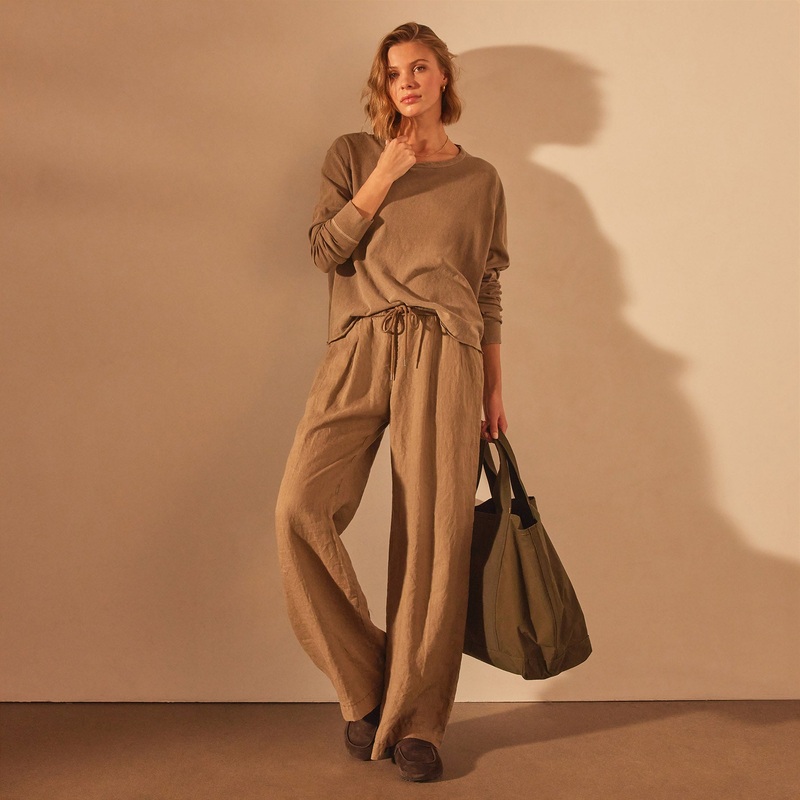 Long Sleeve Boxy Tee – Cashew Pigment