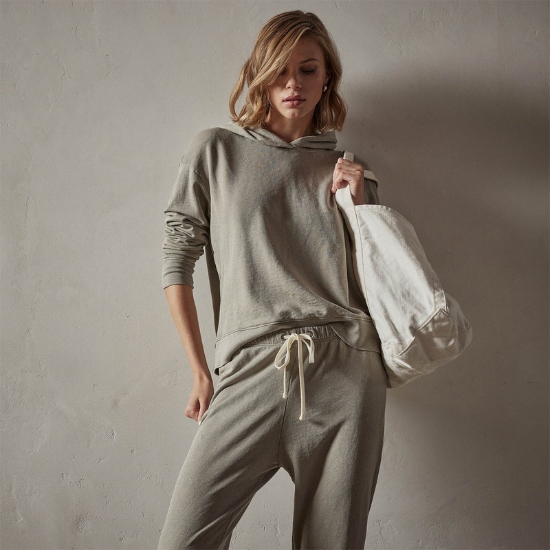 Pullover Hoodie – Mineral Pigment