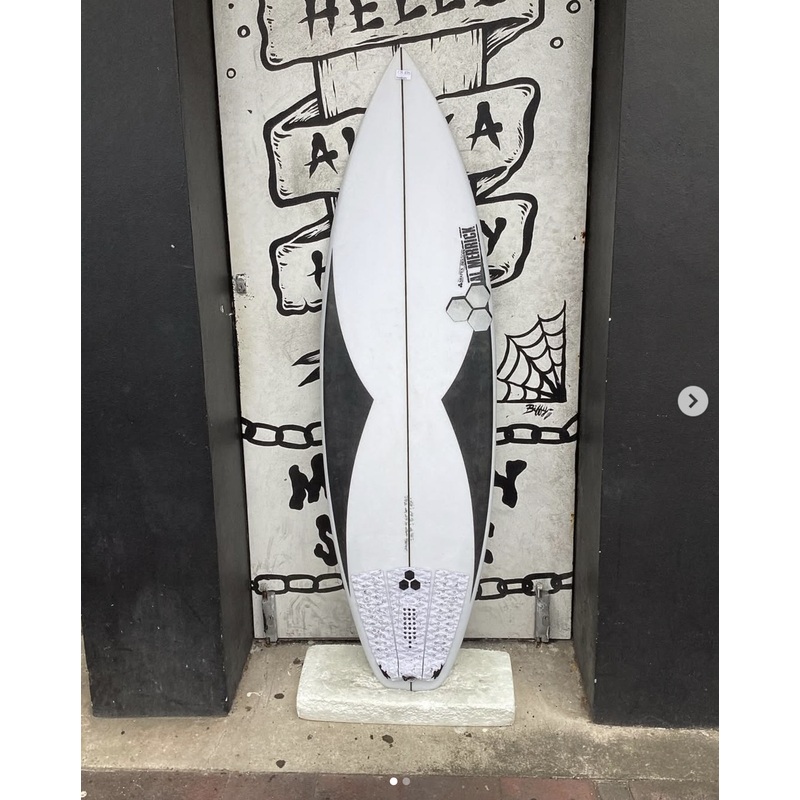 USED – 5’8 DUMPSTER DIVER 2 (29.3L)