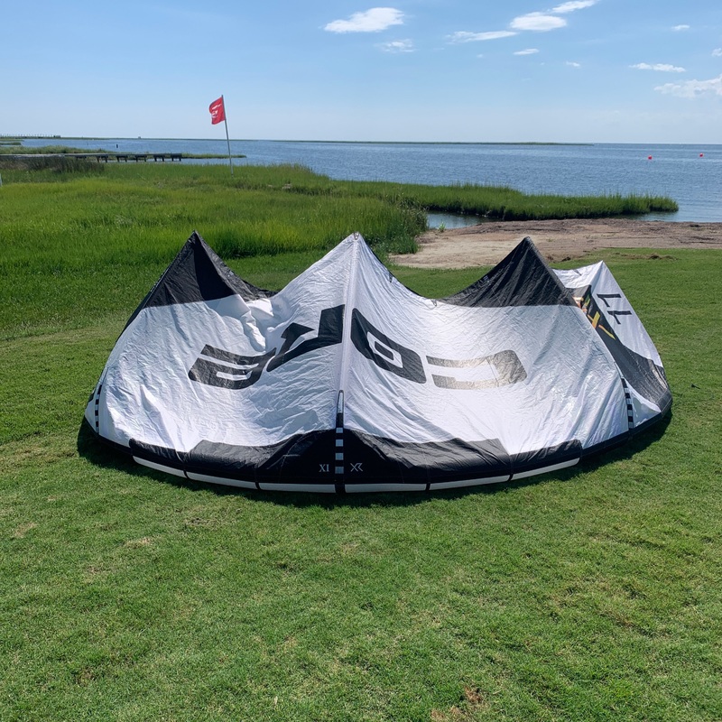 USED Core XR7 Kite-11m-White
