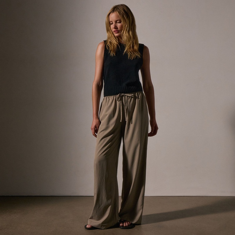 Lightweight Matte Sateen Trouser – Fawn