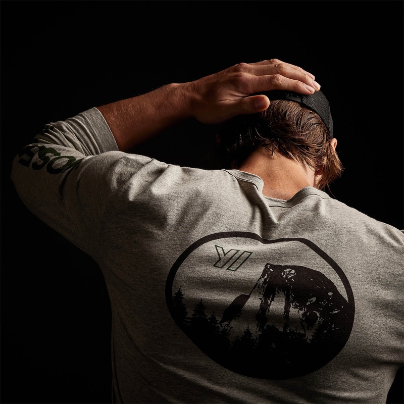 Long Sleeve Crew Neck – Heather Grey