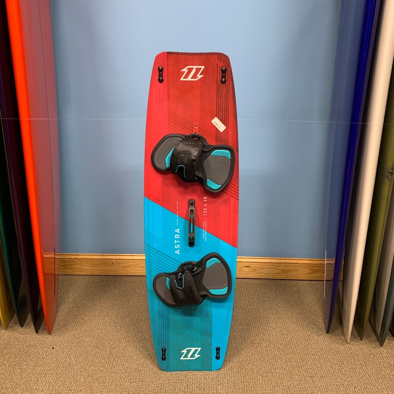 USED 2022 North Astra Kiteboard-132cm w/Straps-Aqua/Ruby