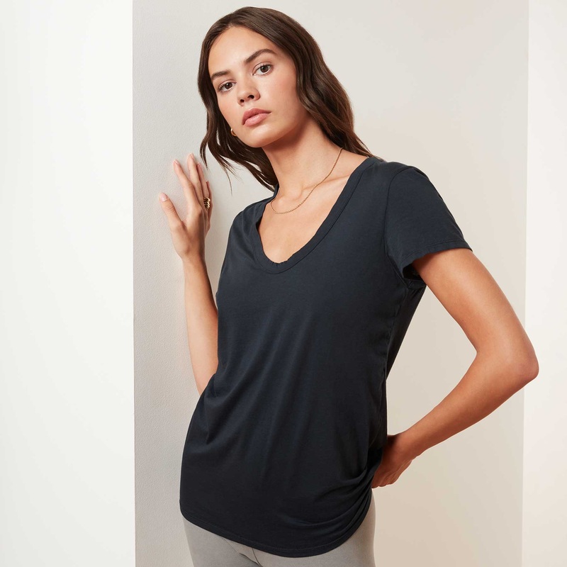Luxe Lotus Jersey Tee – French Navy
